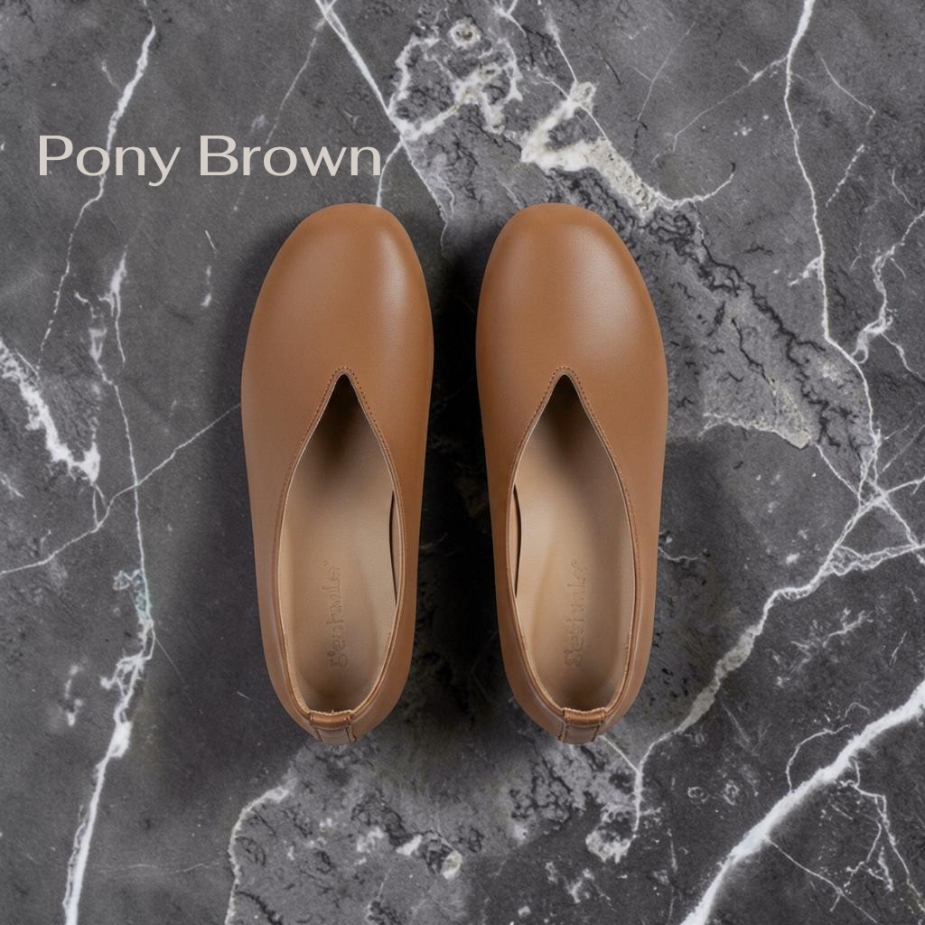 The Architecture of Elegance: Bespoke V-Cut Flannel & Linen Comfort Shoes