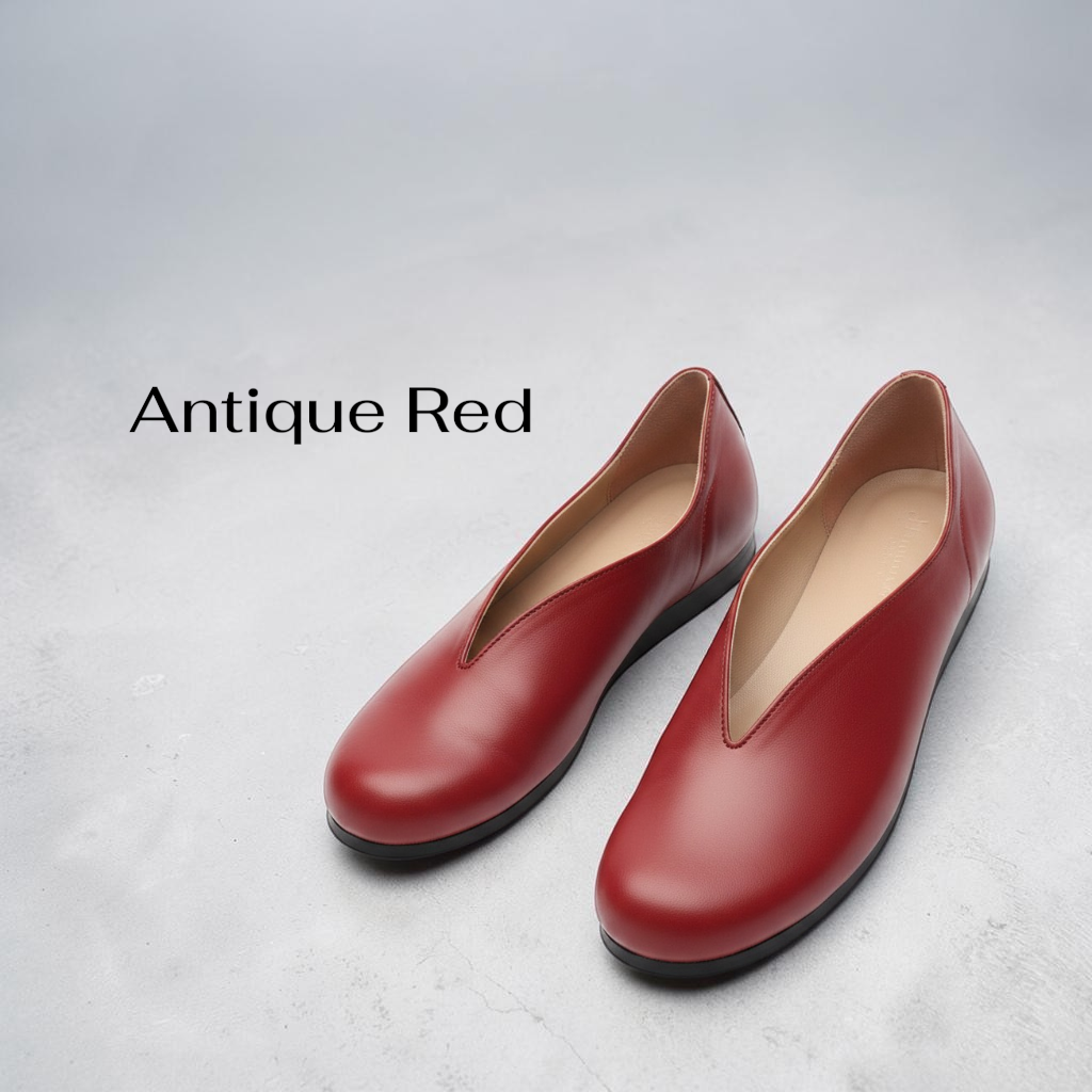 The Architecture of Elegance: Bespoke V-Cut Flannel & Linen Comfort Shoes