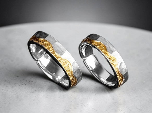 The Radiant Surge: 24K & S999 Pure Silver Bespoke Hammered Artisan Ring - Gold Wave