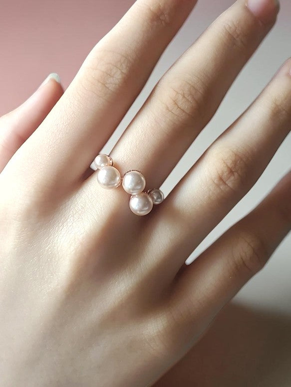 The Premium Shell Pearl Cluster Ring in 18k Gold Plated Sterling Silver