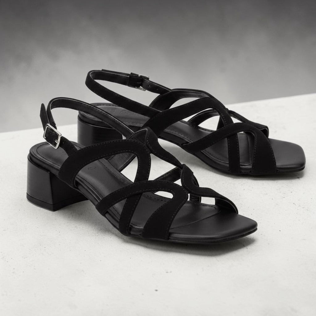 The Interlocking Grace: Handcrafted Genuine Leather Strap Sandal