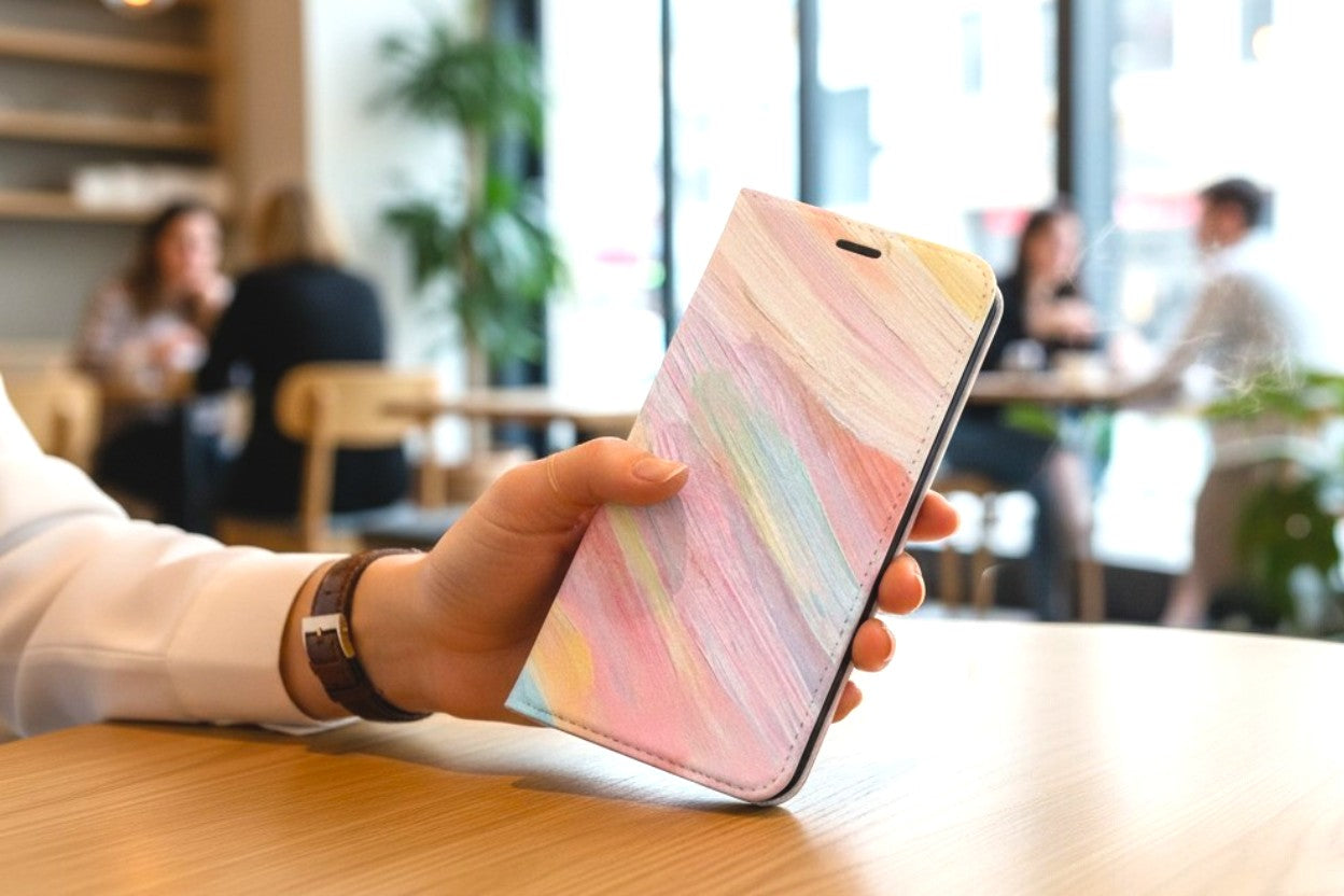 Smile-Color Symphony: Artisan Soft-Focus Rainbow Smartphone Case